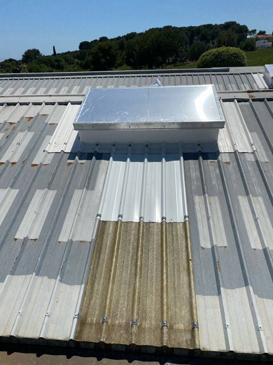 Treuil mécanique vue de l'extérieur